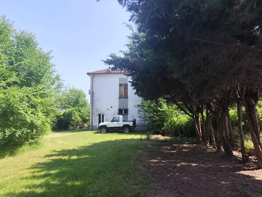 Immagine 2 di Villa in vendita  in Via Carlo Ferraro a Capriata D'orba