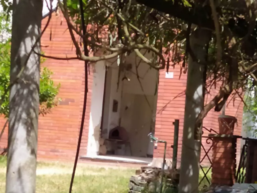 Immagine 3 di Villa in vendita  in Via Carlo Ferraro a Capriata D'orba