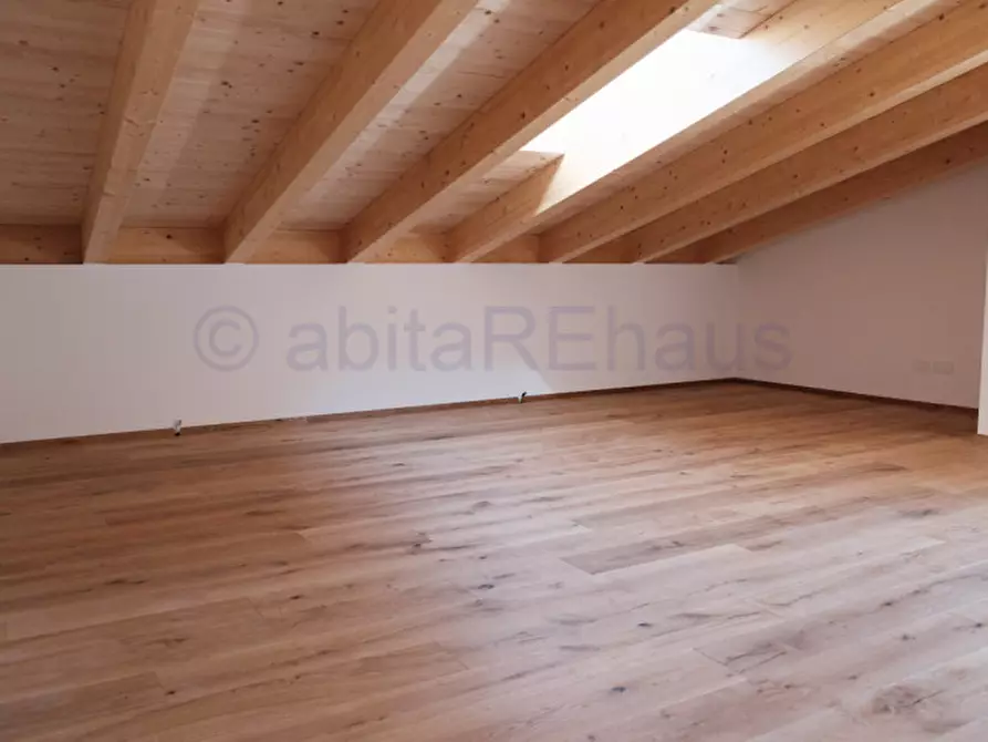Immagine 12 di Appartamento in vendita  in via Val di Fiemme a Egna .Neumarkt.