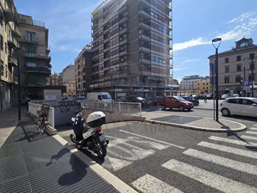 Immagine 5 di Garage in vendita  in Piazza Bruno Buozzi a Terni