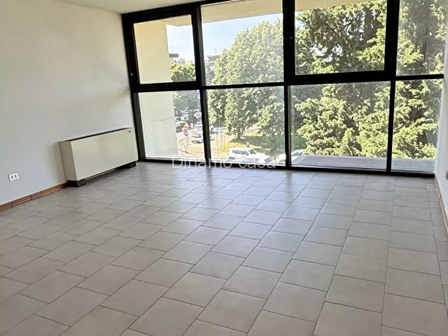Immagine 3 di Ufficio in affitto  in Viale della Repubblica a Prato