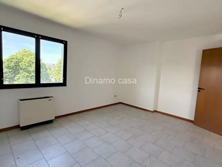 Immagine 12 di Ufficio in affitto  in Viale della Repubblica a Prato