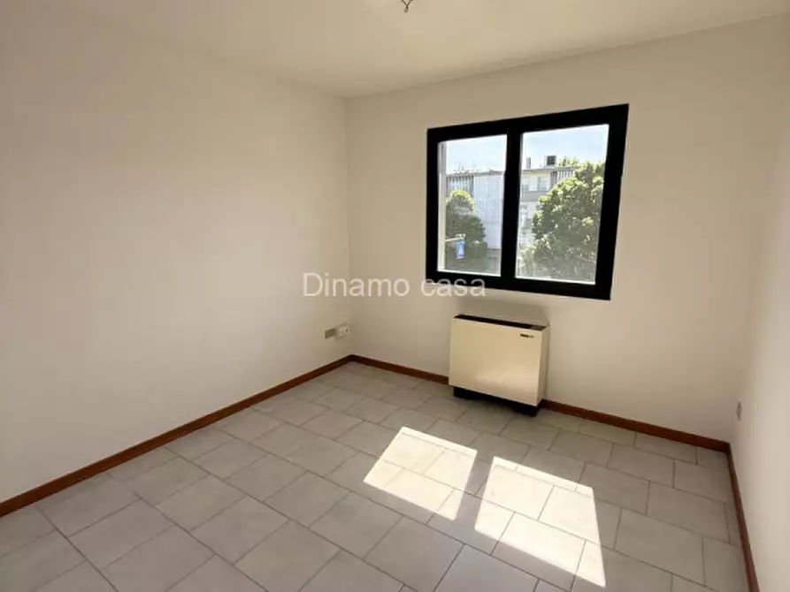 Immagine 14 di Ufficio in affitto  in Viale della Repubblica a Prato