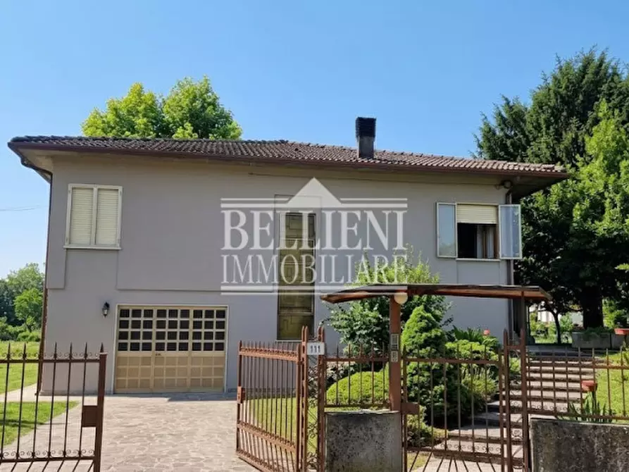 Immagine 2 di Casa indipendente in vendita  in Via Cartiera a Dueville