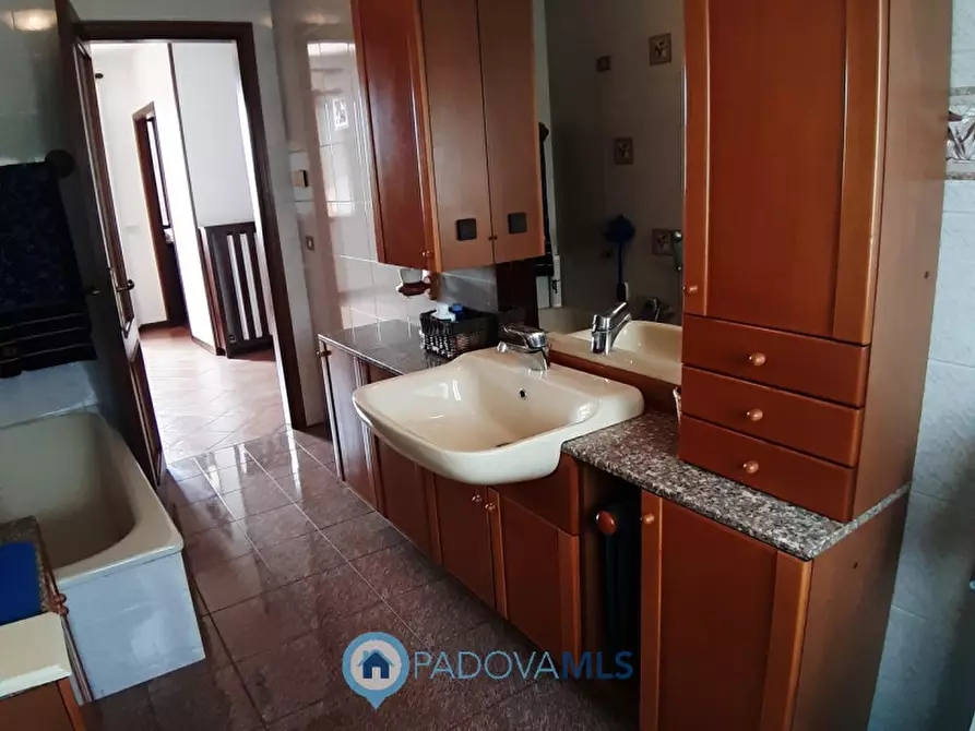 Immagine 12 di Palazzo in vendita  in Via G. Garibaldi a Monselice