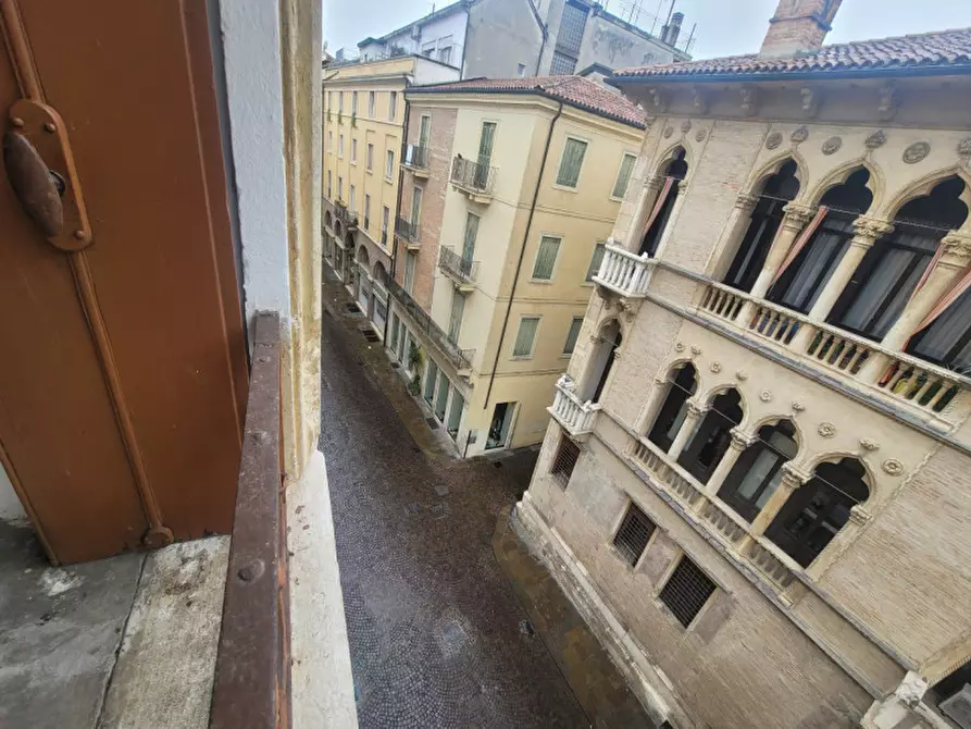 Immagine 12 di Appartamento in affitto  in via manin a Vicenza
