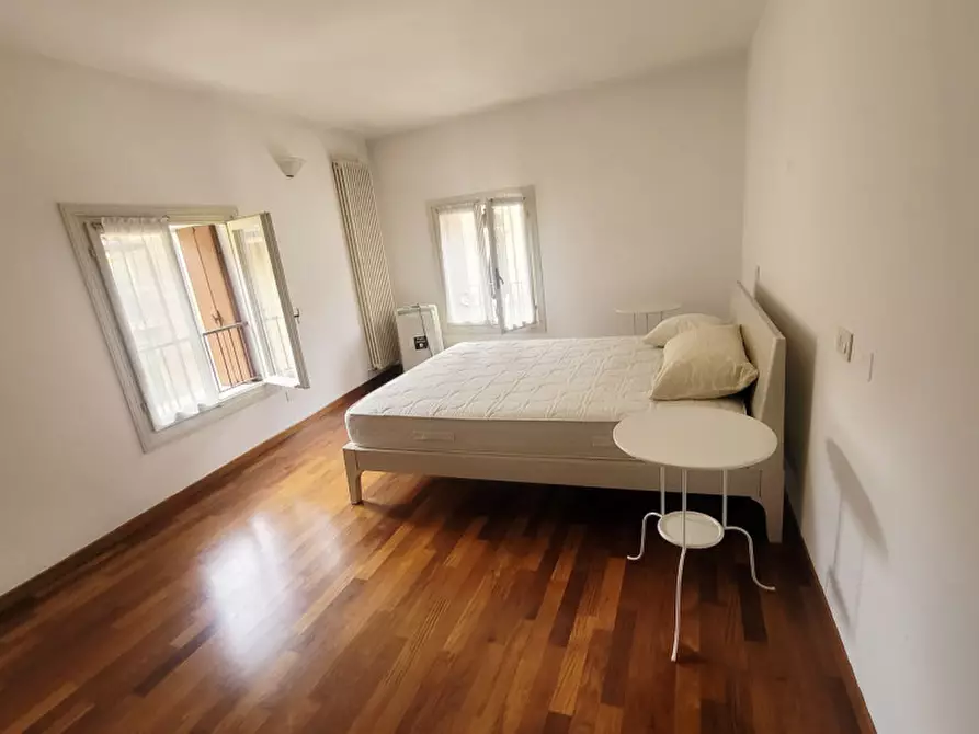 Immagine 14 di Appartamento in affitto  in via manin a Vicenza