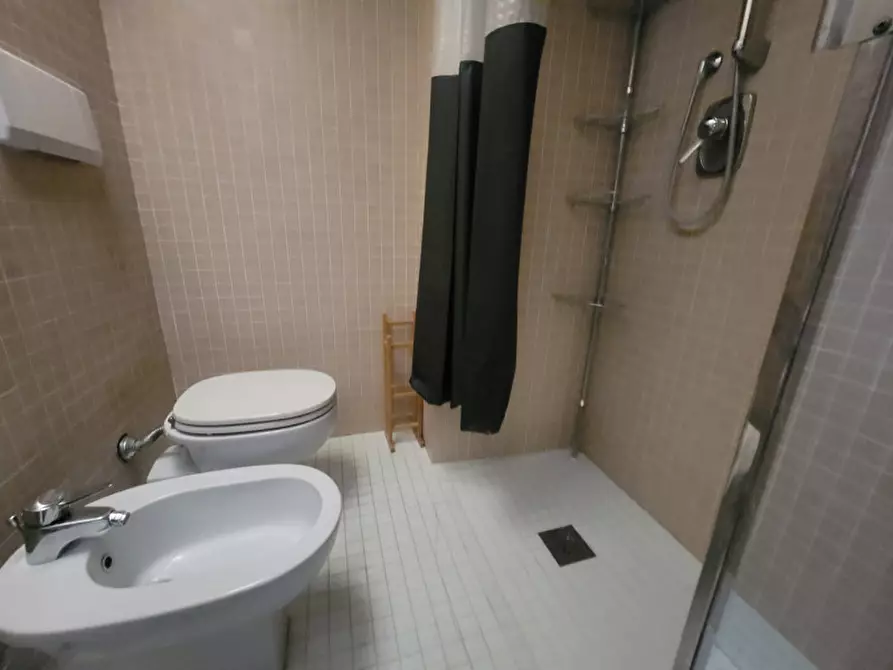 Immagine 22 di Appartamento in affitto  in via manin a Vicenza