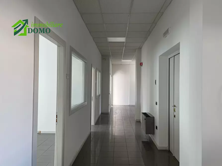 Immagine 1 di Ufficio in vendita  in schio a Schio