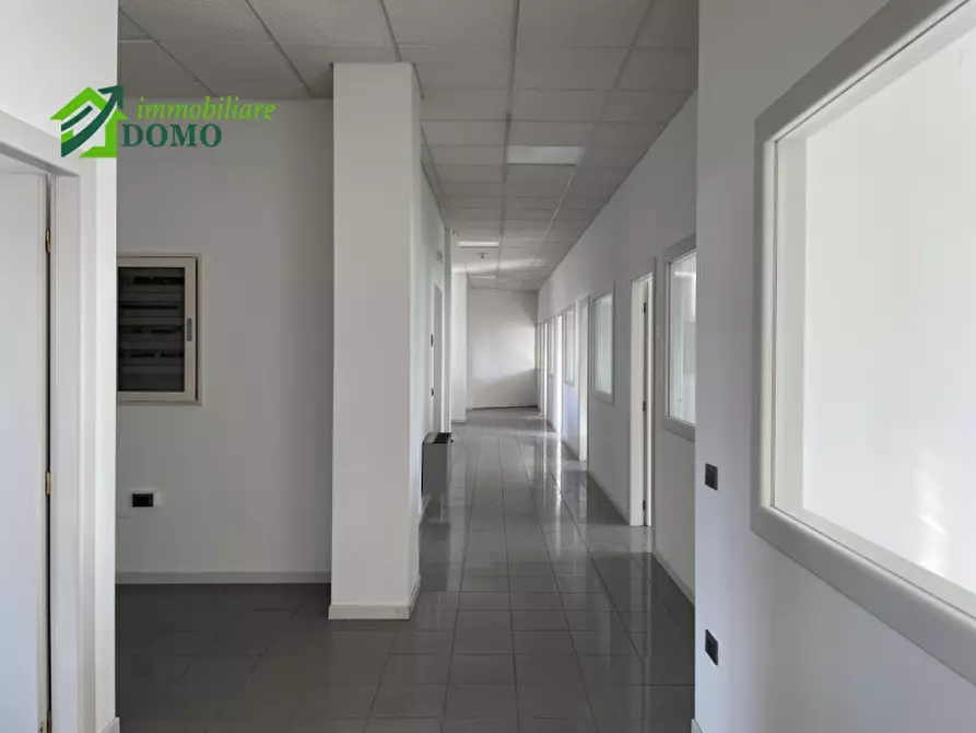 Immagine 4 di Ufficio in vendita  in schio a Schio