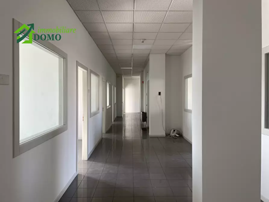 Immagine 12 di Ufficio in vendita  in schio a Schio