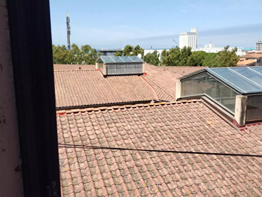 Immagine 6 di Appartamento in vendita  in via castelli a Livorno