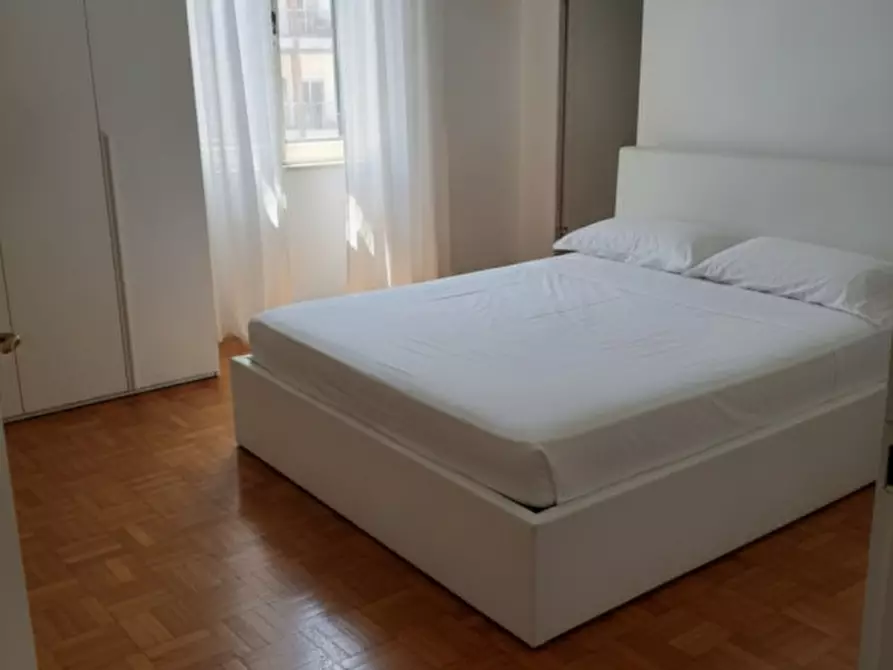 Immagine 10 di Appartamento in vendita  in via castelli a Livorno