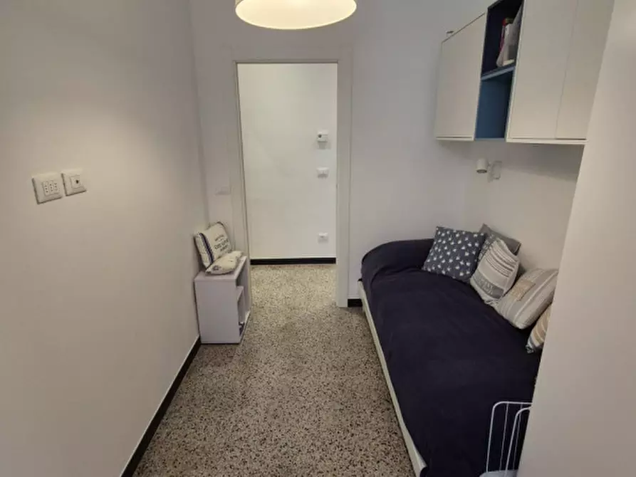 Immagine 12 di Appartamento in affitto  in Via Mentana a Savona