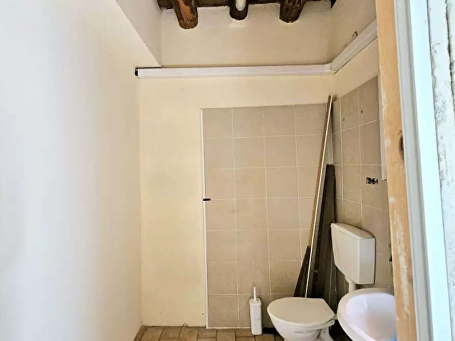 Immagine 7 di Negozio in vendita  in piazza trento a Este