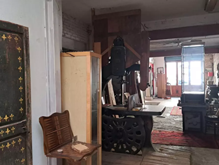 Immagine 7 di Negozio in affitto  in VIA SANTA REPARATA a Firenze