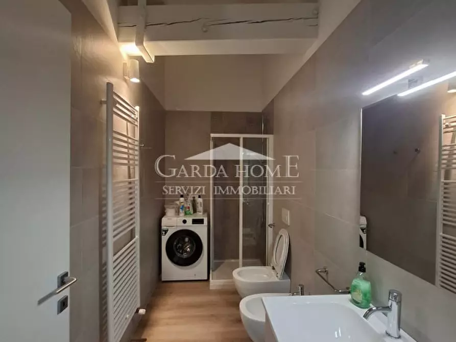 Immagine 11 di Appartamento in affitto  in Piazza Duomo a Desenzano Del Garda