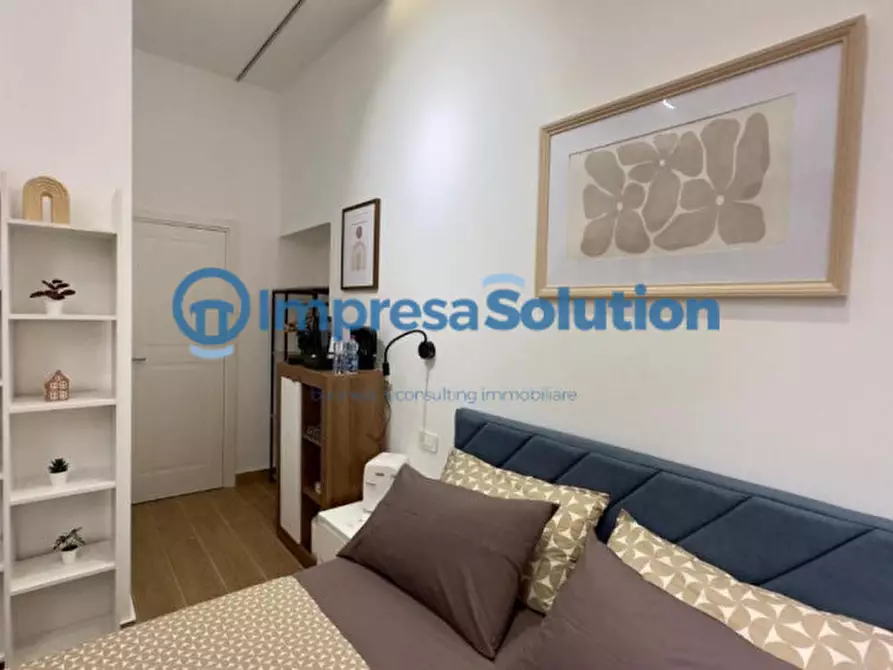 Immagine 5 di Bed & Breakfast in vendita  in Vico Santa Teresella degli Spagnoli a Napoli