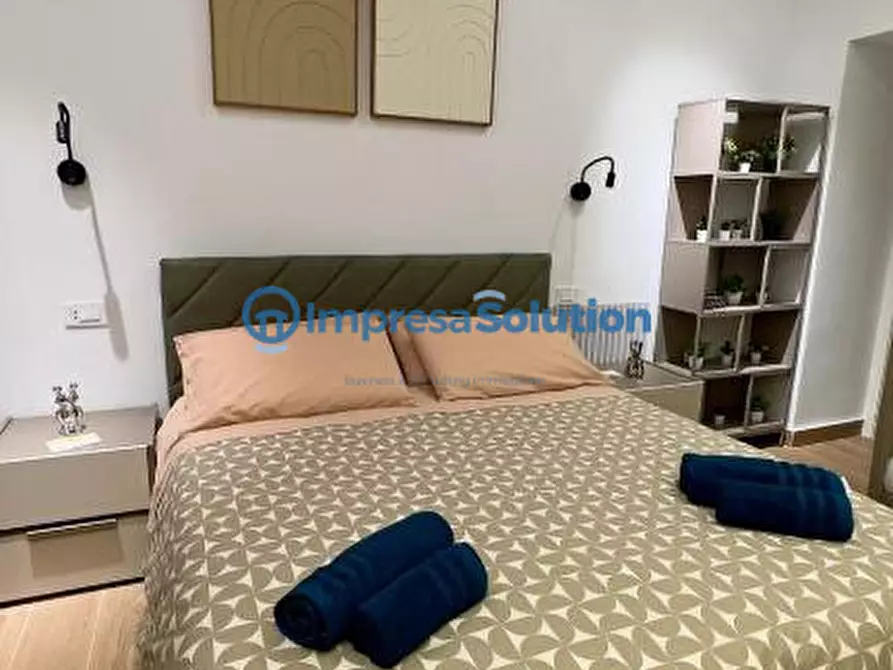 Immagine 12 di Bed & Breakfast in vendita  in Vico Santa Teresella degli Spagnoli a Napoli