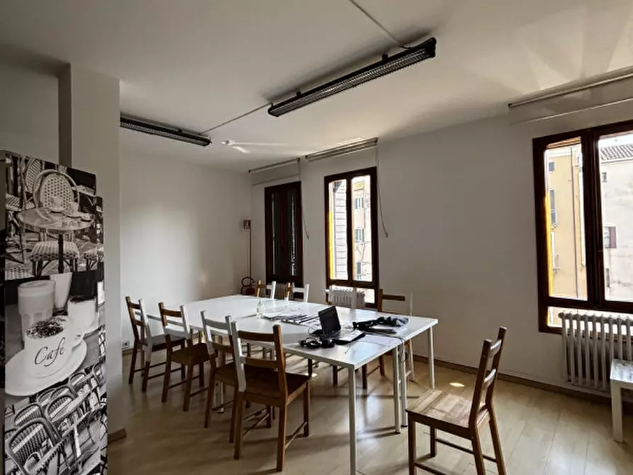 Immagine 2 di Ufficio in affitto  in Via dei Savonarola a Padova