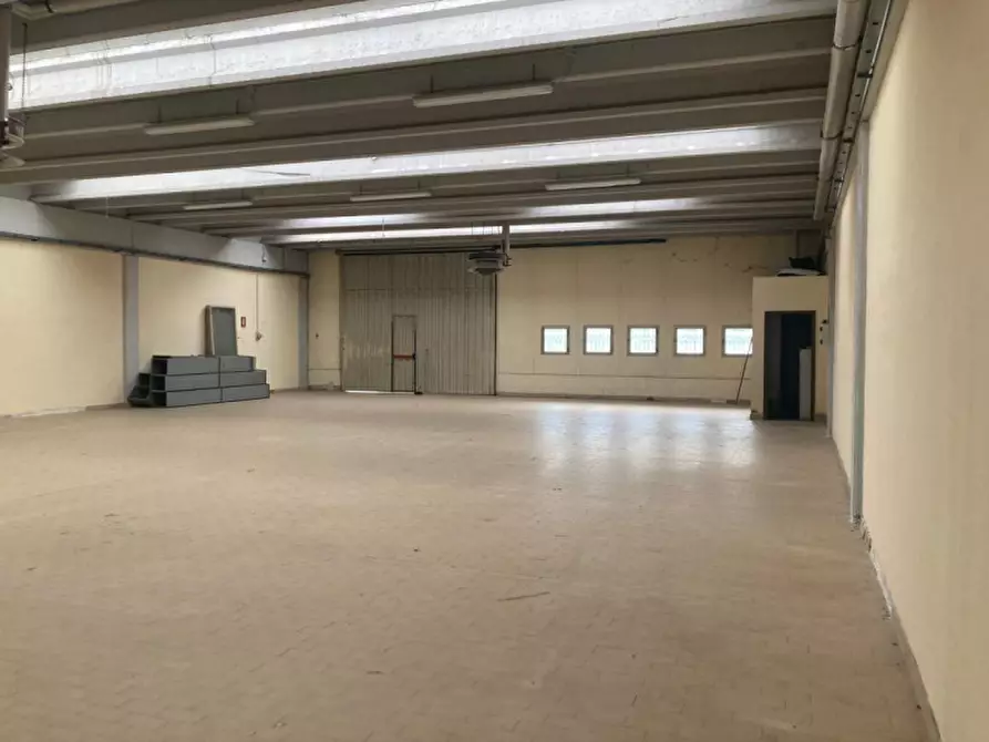 Immagine 1 di Capannone industriale in vendita  a Modena
