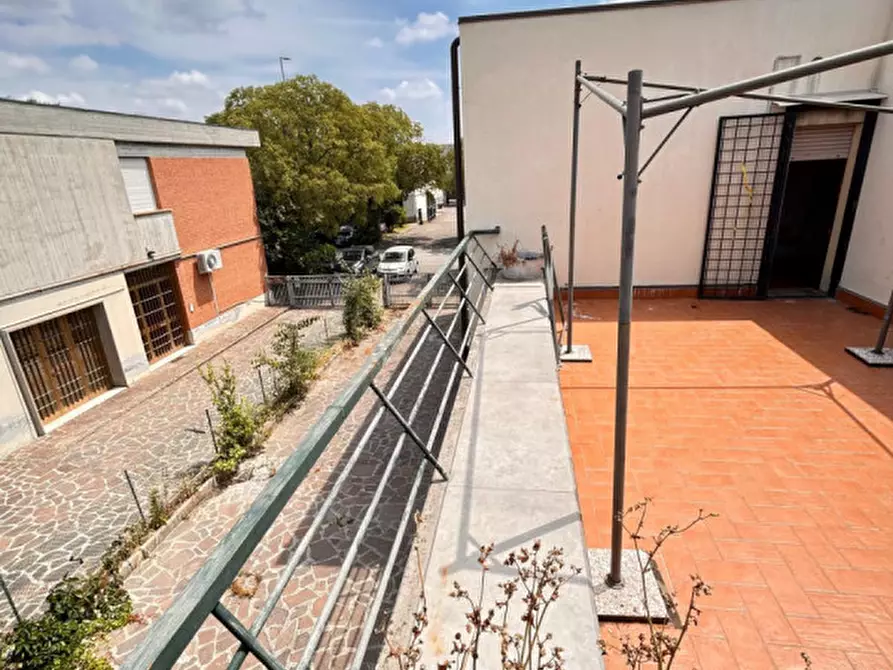 Immagine 37 di Capannone industriale in vendita  a Modena