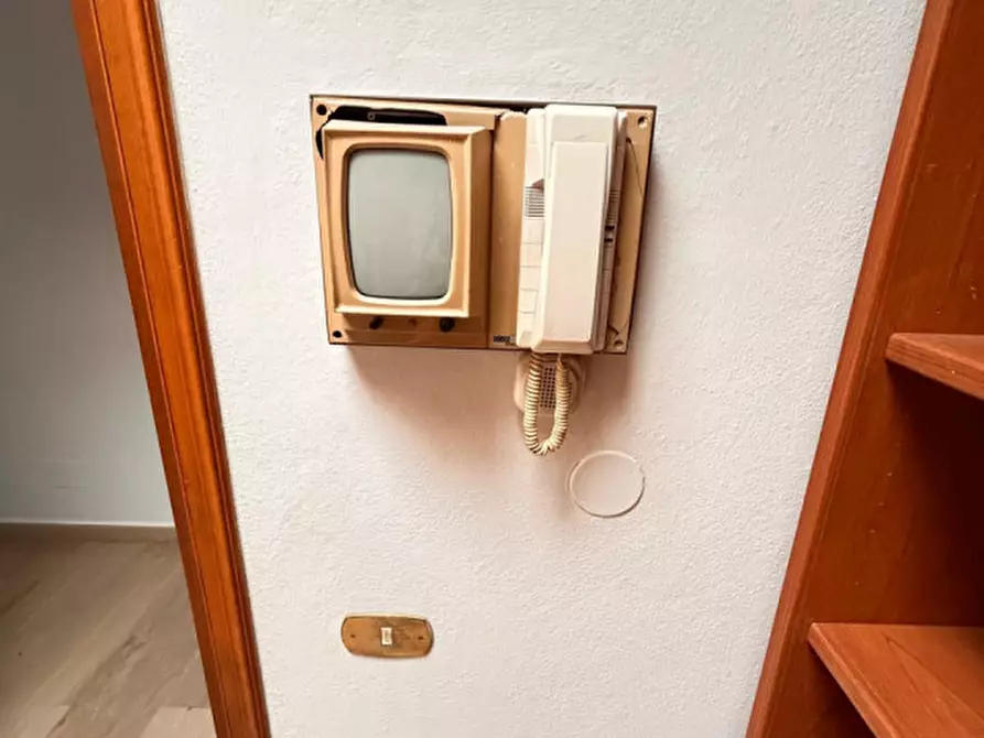 Immagine 47 di Capannone industriale in vendita  a Modena