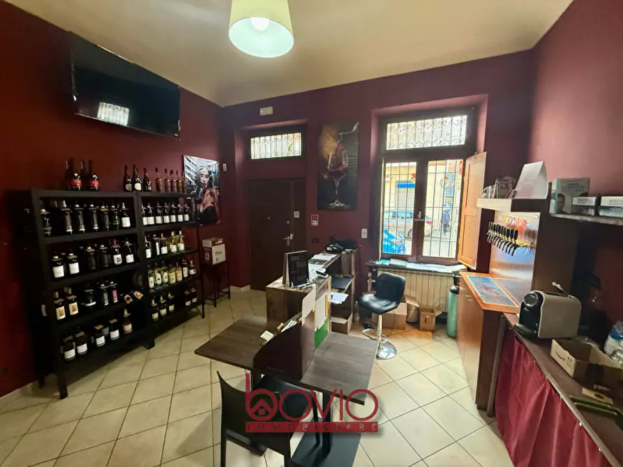 Immagine 25 di Negozio in vendita  in Via Damiano Chiesa 61 a Torino