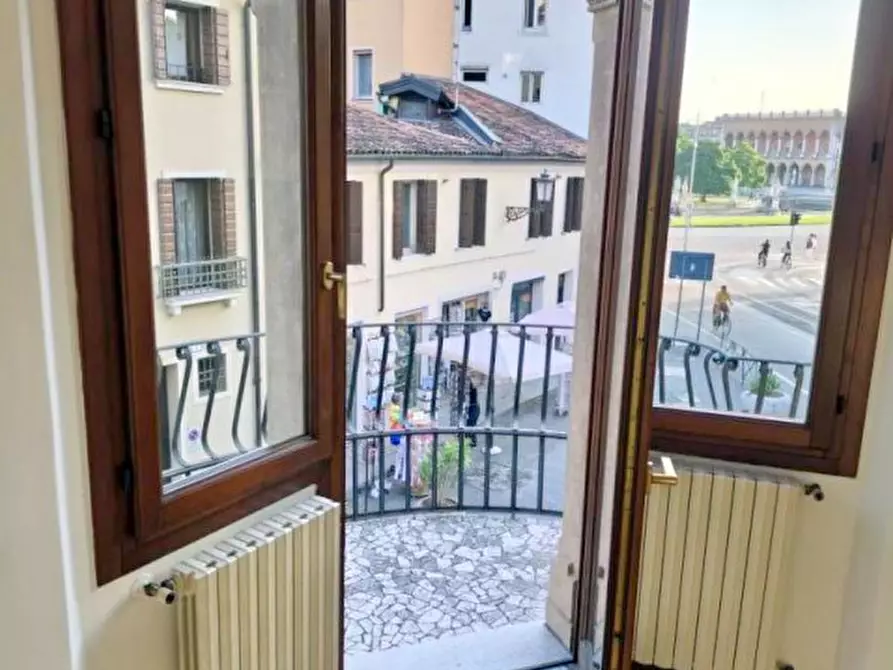 Immagine 4 di Appartamento in affitto  in Via Beato Luca Belludi a Padova