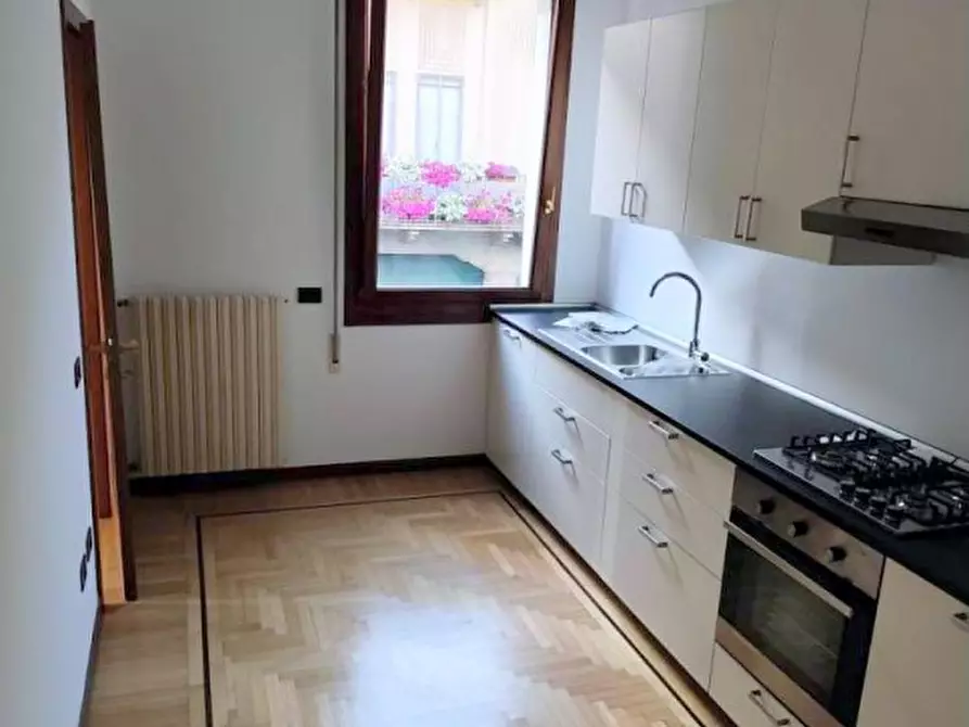 Immagine 10 di Appartamento in affitto  in Via Beato Luca Belludi a Padova