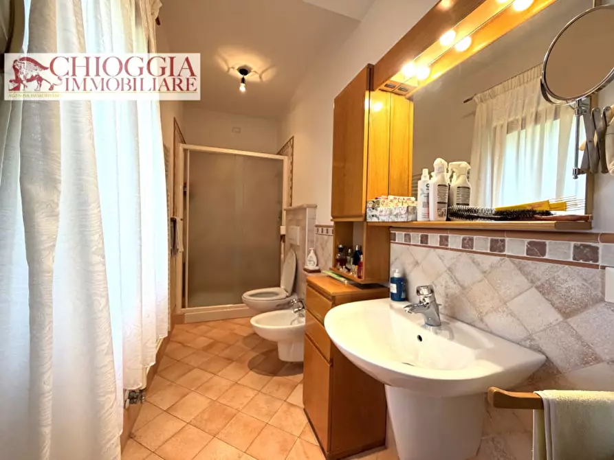 Immagine 12 di Casa indipendente in vendita  in Via I Maggio a Chioggia