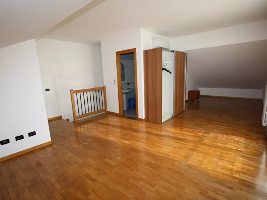 Immagine 1 di Appartamento in vendita  in Piazza Aldo Moro a Saonara