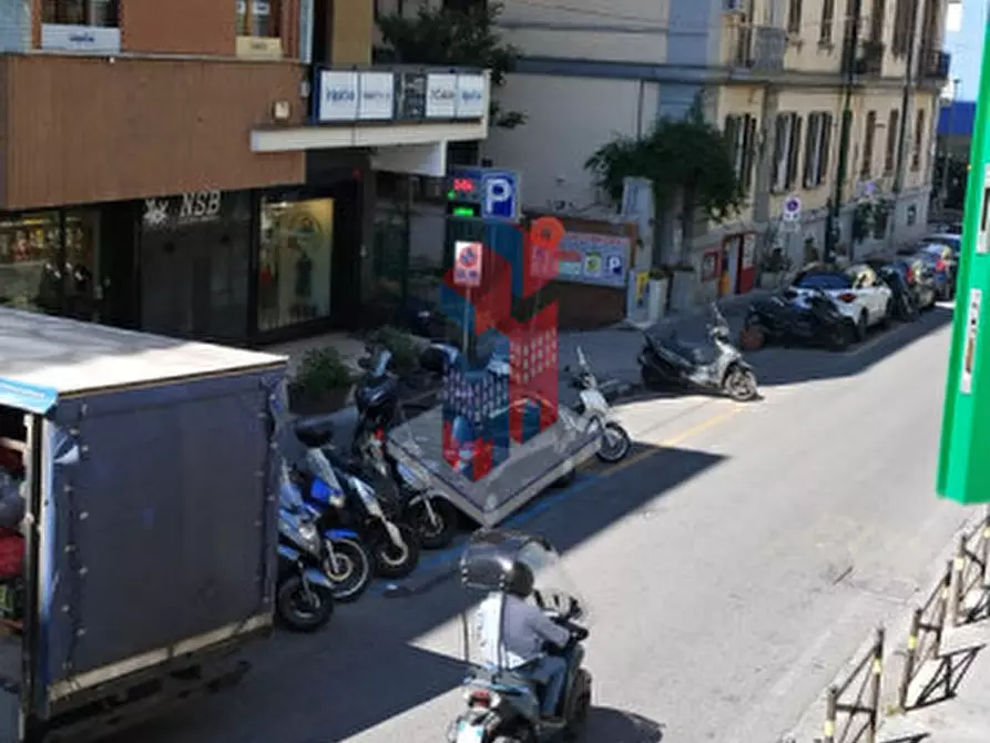 Immagine 4 di Appartamento in vendita  in VIA MASSIMO STANZIONE a Napoli