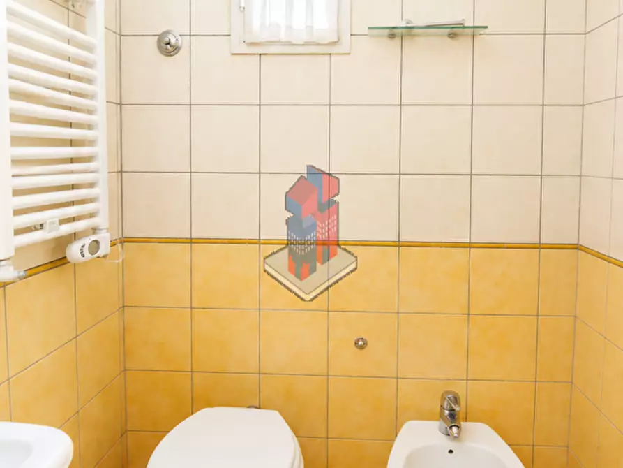 Immagine 25 di Appartamento in vendita  in VIA MASSIMO STANZIONE a Napoli