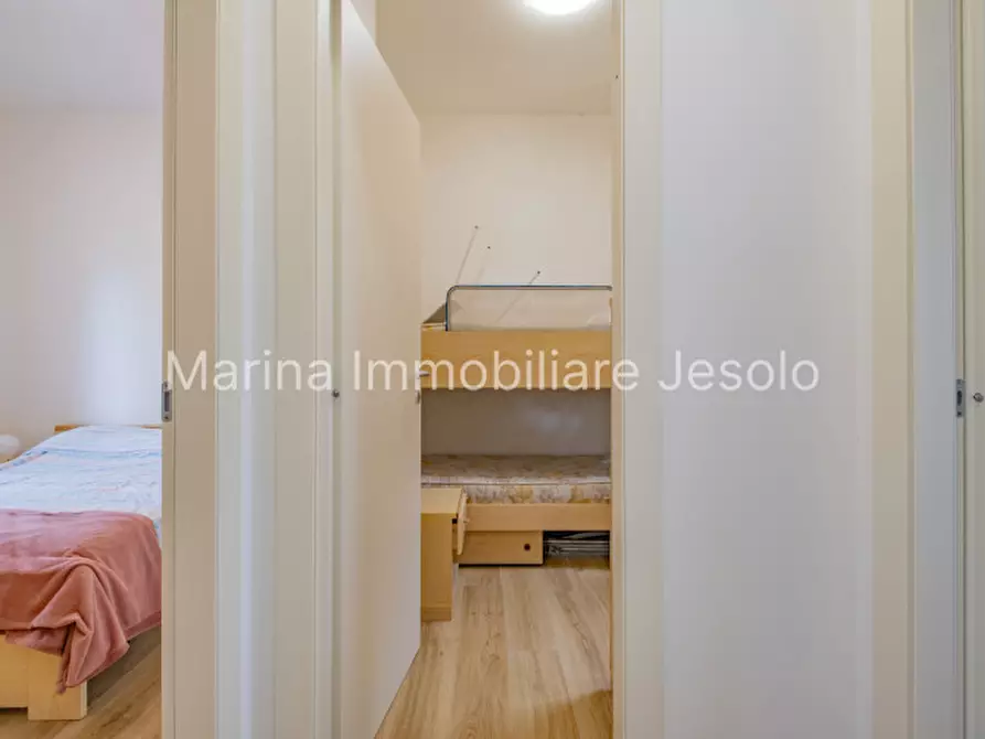Immagine 10 di Appartamento in vendita  in Via Benvenuto Cellini a Jesolo