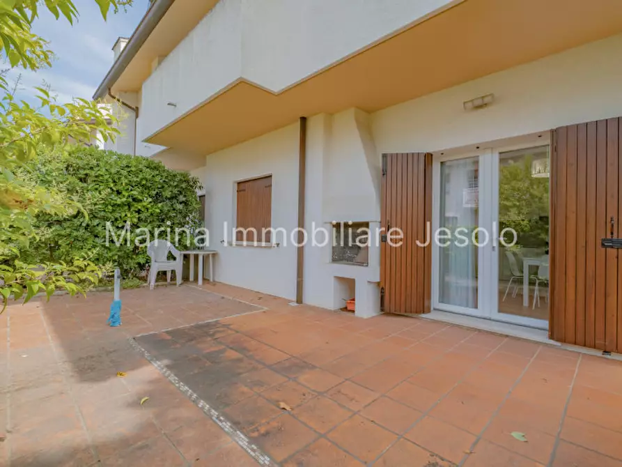 Immagine 20 di Appartamento in vendita  in Via Benvenuto Cellini a Jesolo