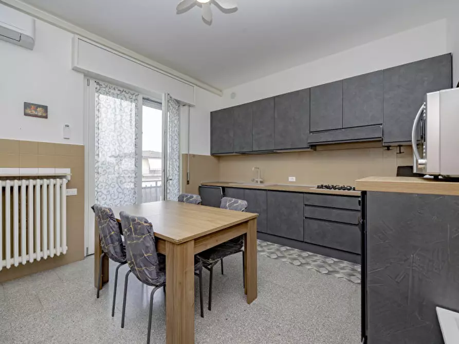 Immagine 4 di Casa bifamiliare in vendita  in Viale Monsignor Pietro Bosio 1, Sotto Il Monte Giovanni XXIII a Sotto Il Monte Giovanni Xxiii