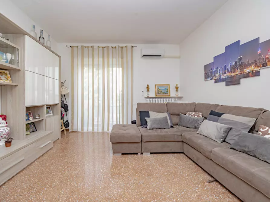 Immagine 33 di Casa bifamiliare in vendita  in Viale Monsignor Pietro Bosio 1, Sotto Il Monte Giovanni XXIII a Sotto Il Monte Giovanni Xxiii