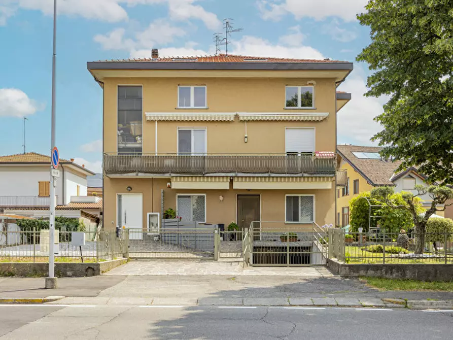 Immagine 51 di Casa bifamiliare in vendita  in Viale Monsignor Pietro Bosio 1, Sotto Il Monte Giovanni XXIII a Sotto Il Monte Giovanni Xxiii