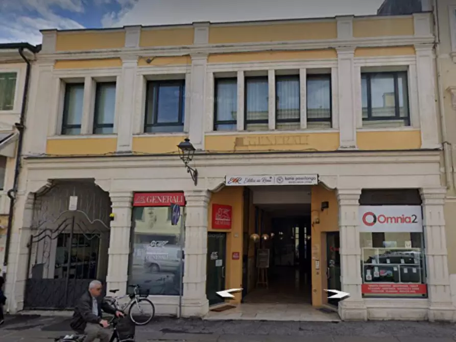 Immagine 2 di Ufficio in vendita  in Via Roma 19 a Lonigo
