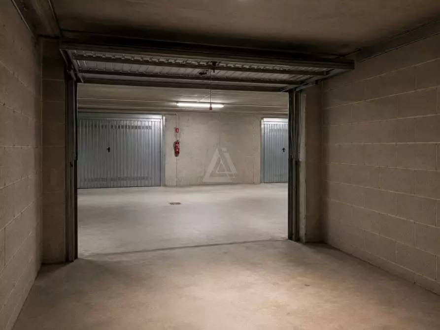 Immagine 3 di Garage in vendita  in Via Vittorio Veneto a Castelfranco Veneto