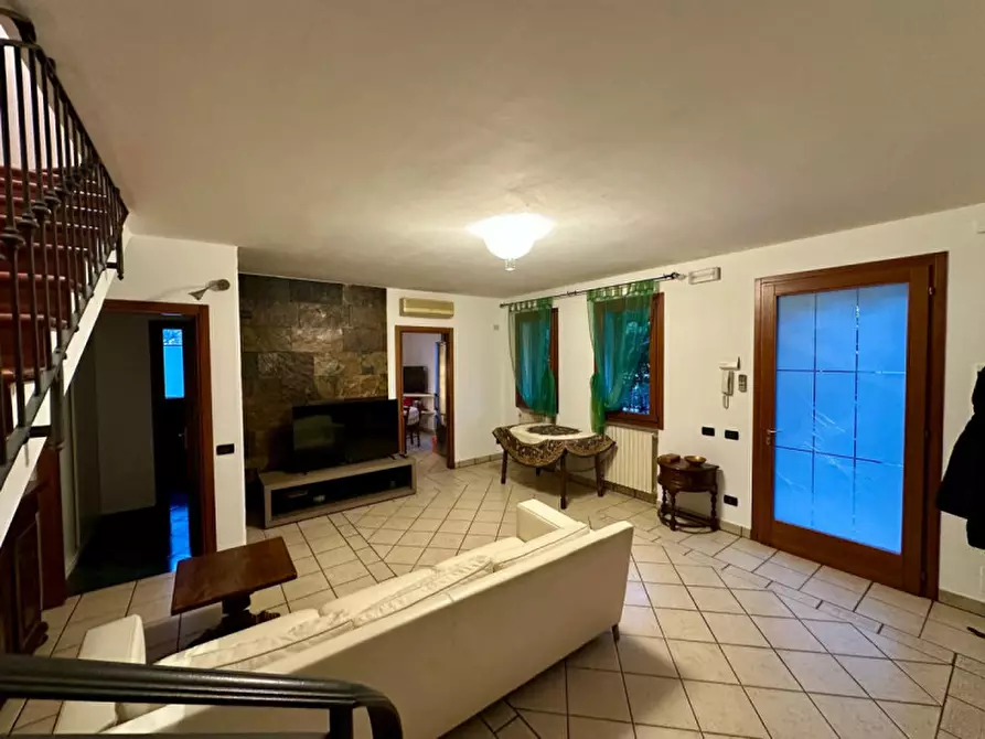Immagine 5 di Casa bifamiliare in vendita  in Via Pier Paolo Martinati a Cartura