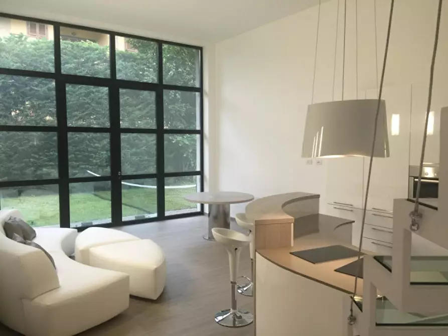 Immagine 1 di Loft/Open space in affitto  in via mantegna 28 a Lissone