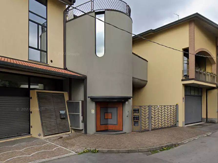 Immagine 11 di Loft/Open space in affitto  in via mantegna 28 a Lissone