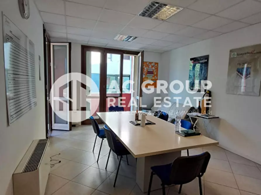 Immagine 1 di Ufficio in affitto  in Via E. de Balaguer a Saronno