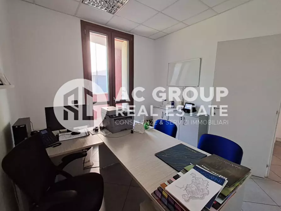 Immagine 7 di Ufficio in affitto  in Via E. de Balaguer a Saronno