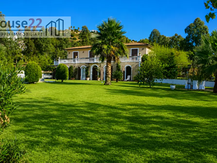 Immagine 2 di Villa in vendita  in CONTRADA TUCCIARELLA 2 a Furnari