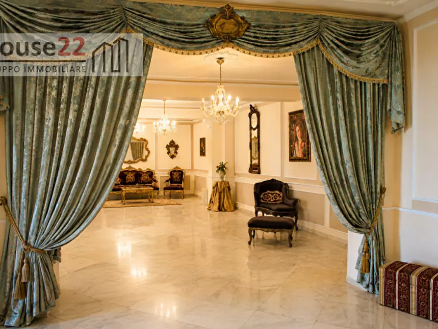 Immagine 9 di Villa in vendita  in CONTRADA TUCCIARELLA 2 a Furnari
