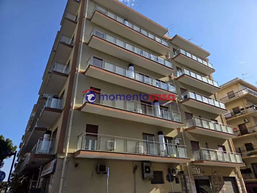 Immagine 3 di Appartamento in vendita  in viale Calabria a Reggio Di Calabria