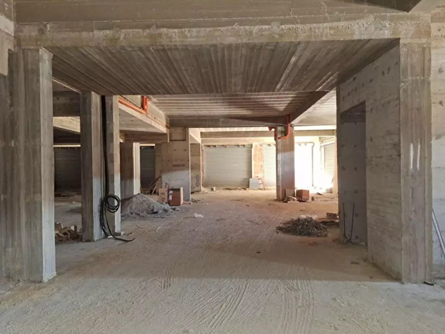 Immagine 18 di Negozio in vendita  in Viale Europa, 285, 90036 Misilmeri PA, Italia a Misilmeri